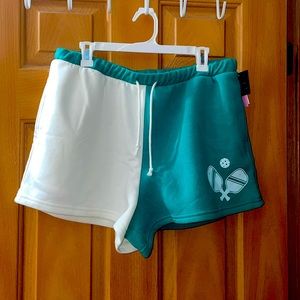 Trendy Brand New Shorts🔥